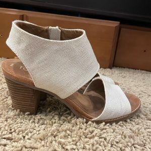 Toms Womens Heels size 8 like new
